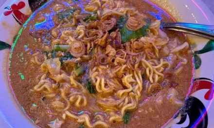 Makanan Jalanan Yang Khas Dan Unik Mie Tek Tek