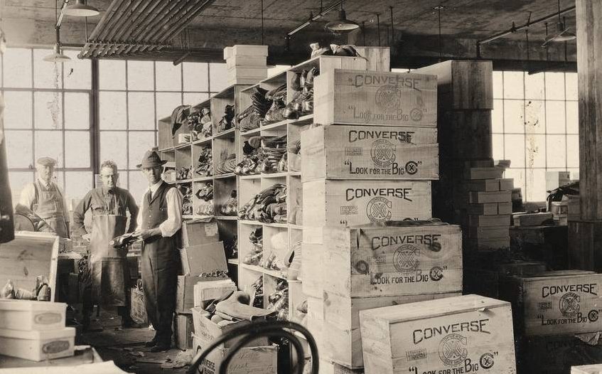 Perusahaan MMS Yang Merujuk Ke Brand Sepatu