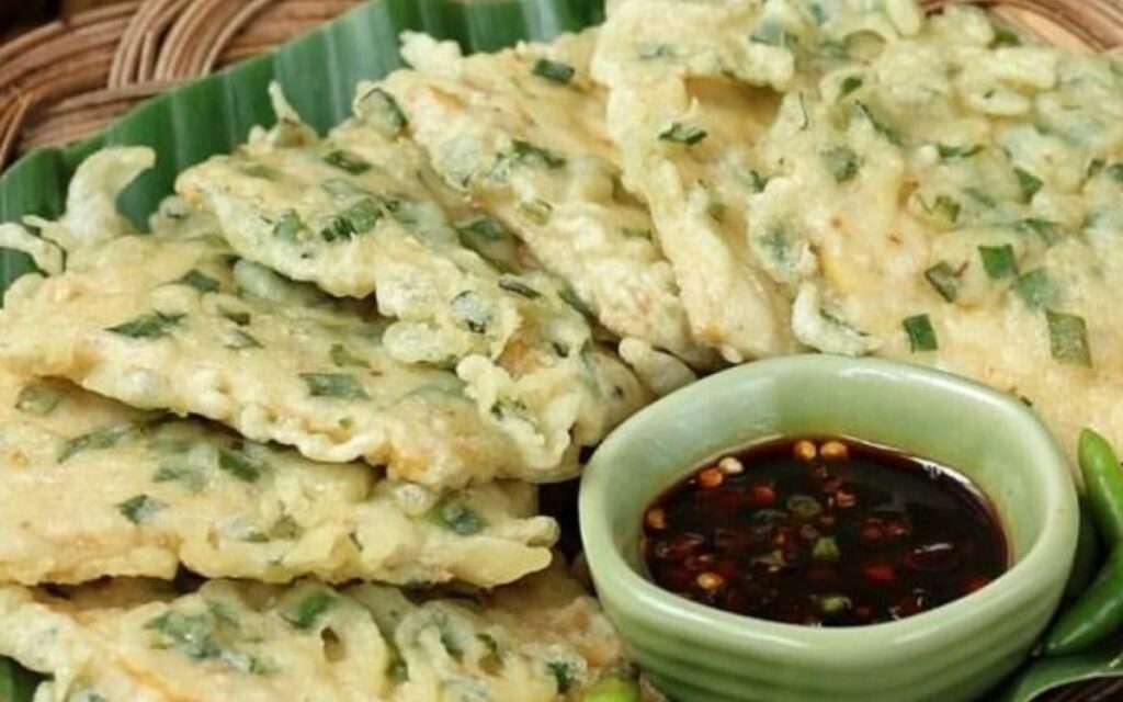 Setengah Matang Ciri Khas Makanan Tempe Mendoan Banyumas