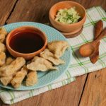 Makanan Pempek Khas Palembang Dengan Kuah Cuko