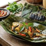 Hidangan Pepes Dengan Daun Pisang Khas Indonesia