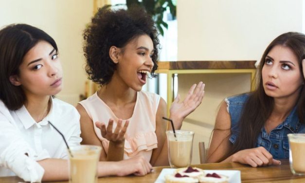 Kelakuan Caper Atau Genit Di Lakukan Kepada Orang Lain