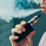 Penggunaan Rokok Vape Yang Menggunakan Cairan Kimia