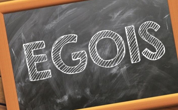 Kepemilikan Sikap Egois Yang Tidak Mau Mengalah