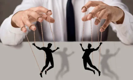 Perilaku Buruk Manipulatif Untuk Mempengaruhi Orang Lain
