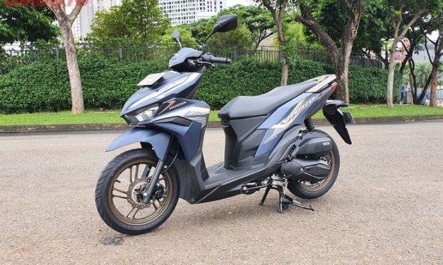 Kendaraan Produksi Honda Sebuah Motor Matic Vario
