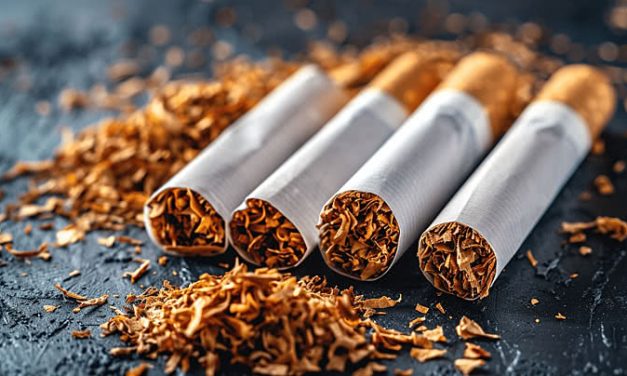 Gulungan Daun Tembakau Yang Menjadi Sebuah Rokok