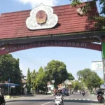 Gerbang Masuk Penanda Sebuah Tempat Atau Gapura