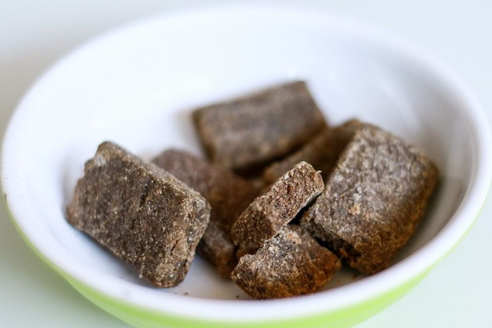 Bahan Tradisional Terasi Di Dapur Sebagai Tambahan Masakan