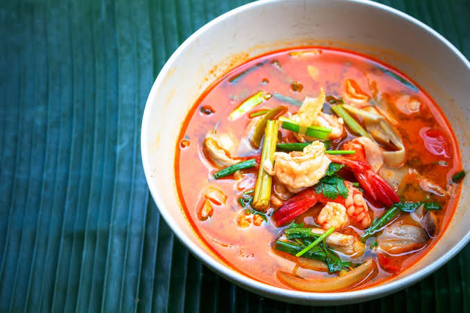 Hidangan Berkuah Tomyam Dengan Bahan Khusus