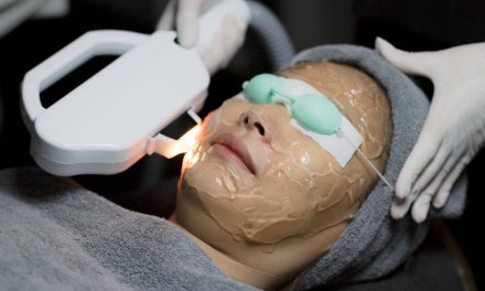 Tindakan Teknologi Laser Pada Perawatan Wajah Seseorang