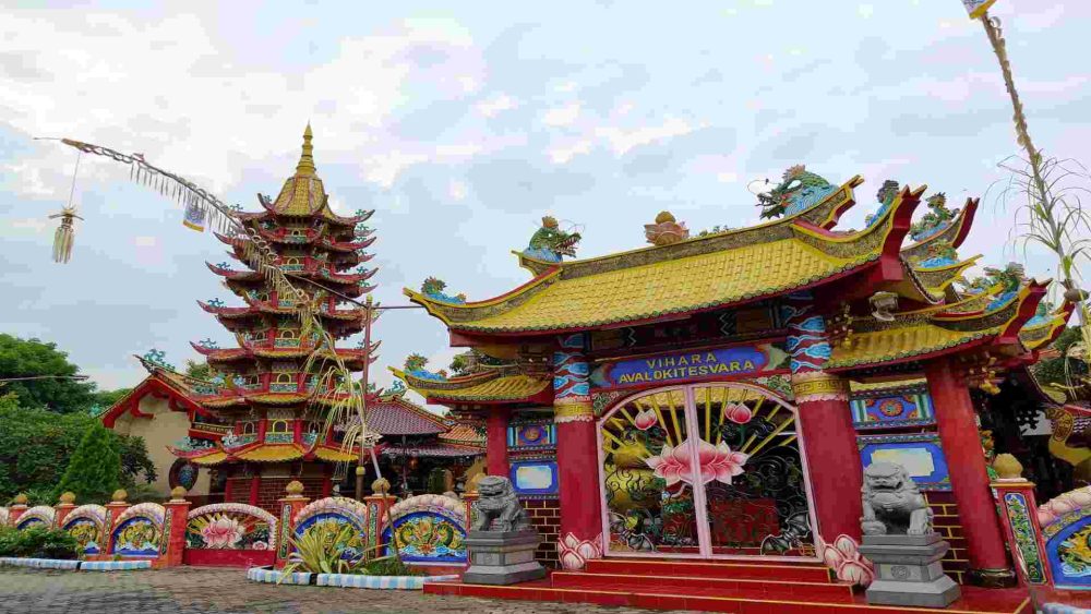 Tempat Beribadah Vihara Bagi Seluruh Umat Buddha