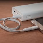 Perangkat Elektronik Powerbank Dengan Pengisian Daya