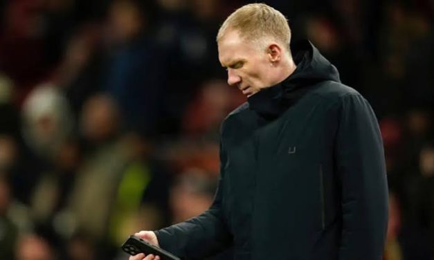 Seorang Pemain Sepakbola Sejak Muda Paul Scholes