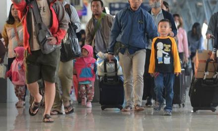 Seseorang Berpindah Tempat Negara Atau Migran