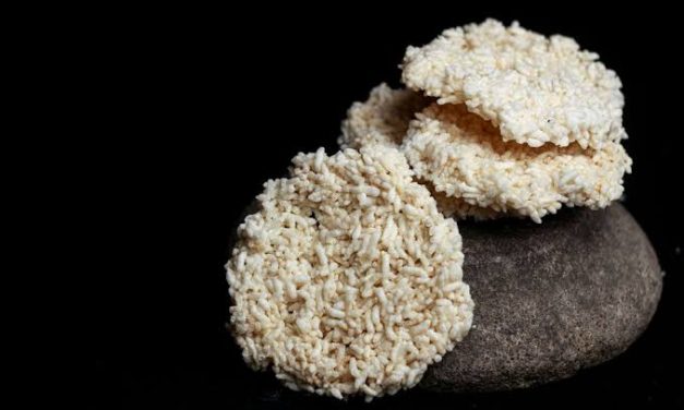 Makanan Camilan Ringan Rengginang Yang Gurih